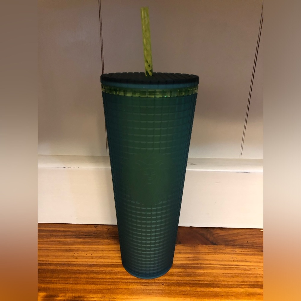 2022 Starbucks 24 oz Tumbler Mountain Dew Green Like New Never Used